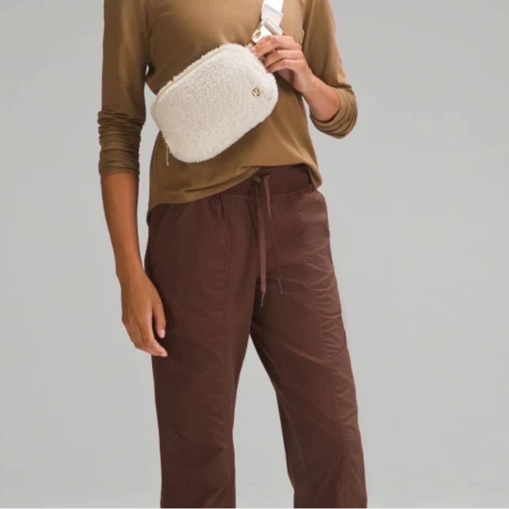 Everywhere Belt Bag Lululemon